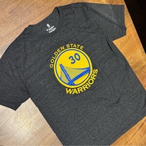 NEW Golden State Warriors Steph Curry t-shirt.